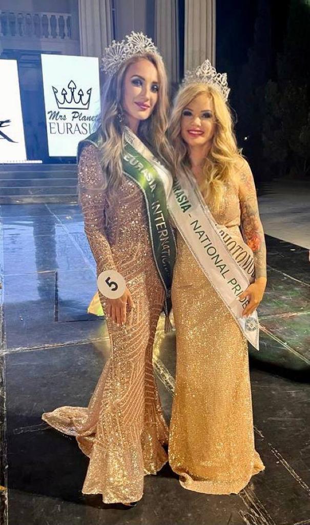 В Крыму прошел Международный конкурс красоты и материнства Mrs. Planet Eurasia. Участие в нем в числе прочих приняли и две прекрасные дамы из Владимира и Коврова: Христина Воеводина и Вероника Малыгина. Вернулись домой они уже с громкими титулами!