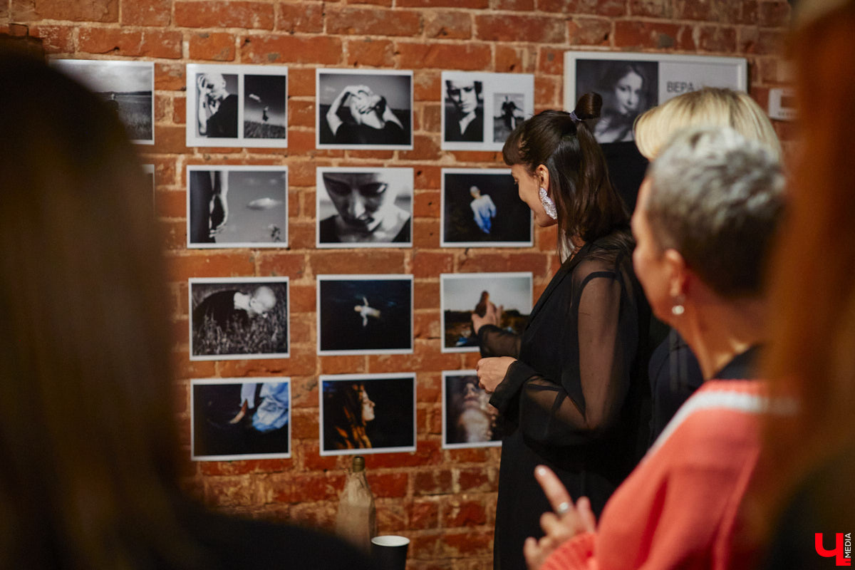 Владимирские врачи поддержали всемирную акцию в защиту женского здоровья «Розовый октябрь», объединив актуальные вопросы медицины, современное искусство и арт-терапию.