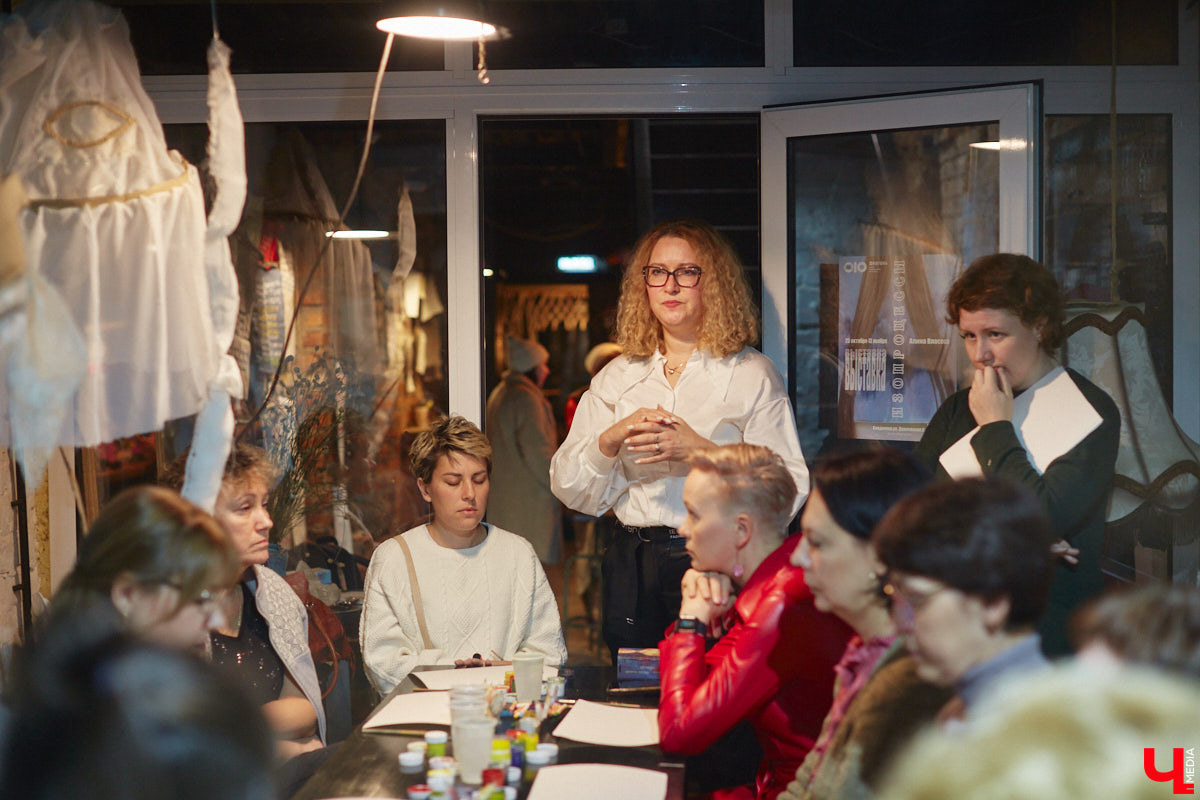 Владимирские врачи поддержали всемирную акцию в защиту женского здоровья «Розовый октябрь», объединив актуальные вопросы медицины, современное искусство и арт-терапию.
