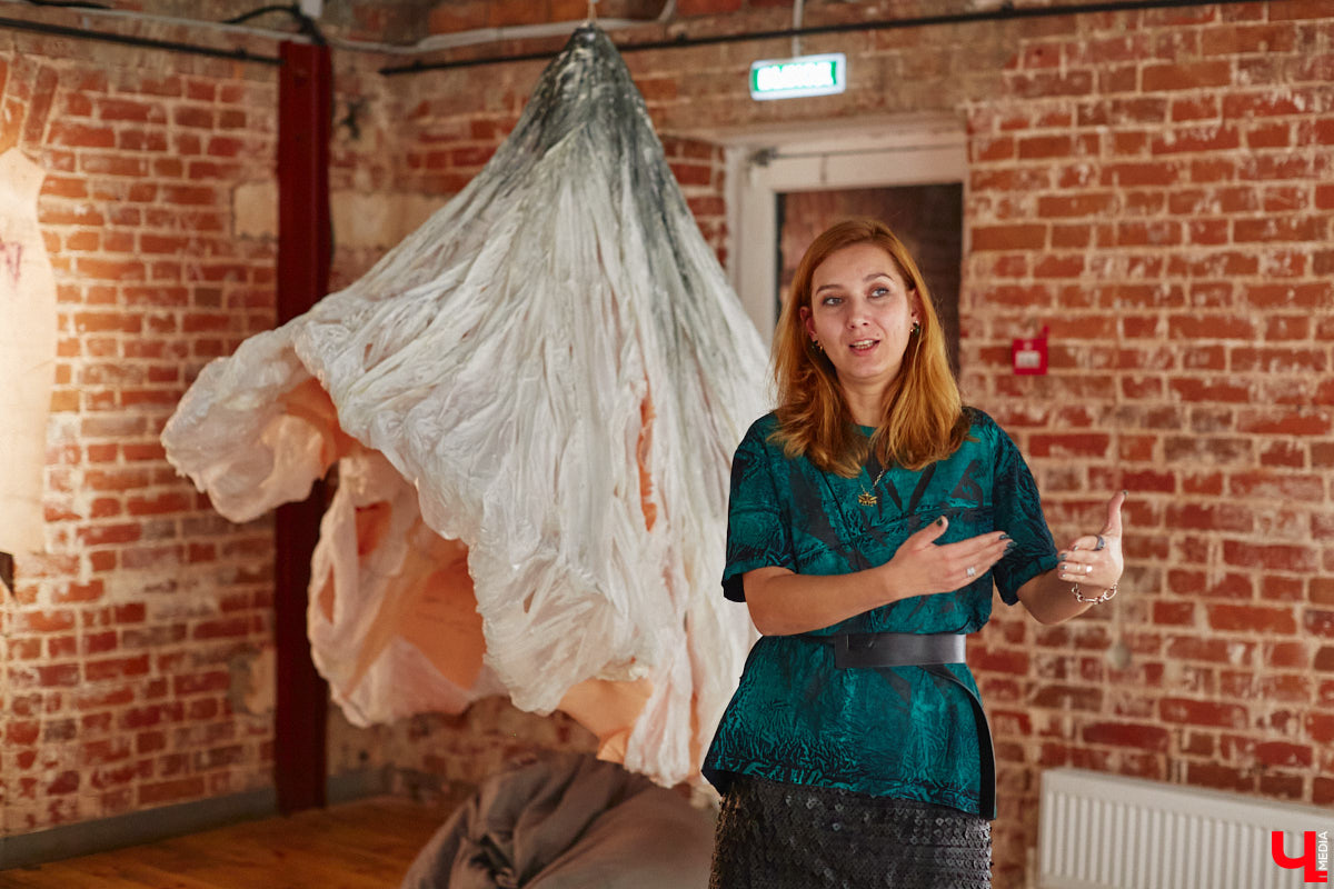 Владимирские врачи поддержали всемирную акцию в защиту женского здоровья «Розовый октябрь», объединив актуальные вопросы медицины, современное искусство и арт-терапию.