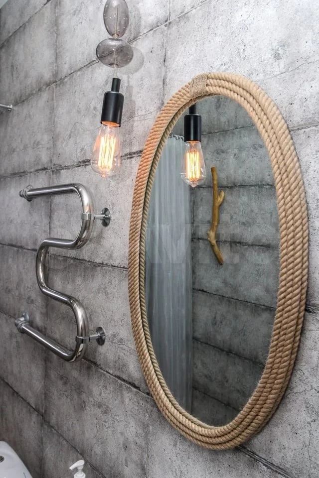 Сегодня мы вам покажем самые стильные квартиры, которые на данный момент сдают посуточно во Владимире. Все три объекта расположены в историческом центре. В свое время их владельцы сделали там современный ремонт, превратив стандартное жилье в «конфетку».