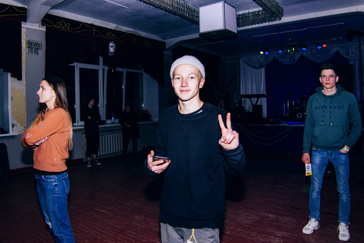 Воодушевившись успехом от проведения первого крупного скейт-контеста в Кольчугино, братья Бердичевские решили самих себя переиграть: устроить в этом году трёхдневный ивент на два города (включая Владимир), посоревноваться, отдохнуть и раскачать ДК. Всё это при участии звёздных райдеров, количество которых должно было увеличиться... Но концепт оброс множеством но. Неделю назад «Скейт-провинция» всё-таки состоялась, правда, фест вышел из-под контроля и завершился локальным скандалом.