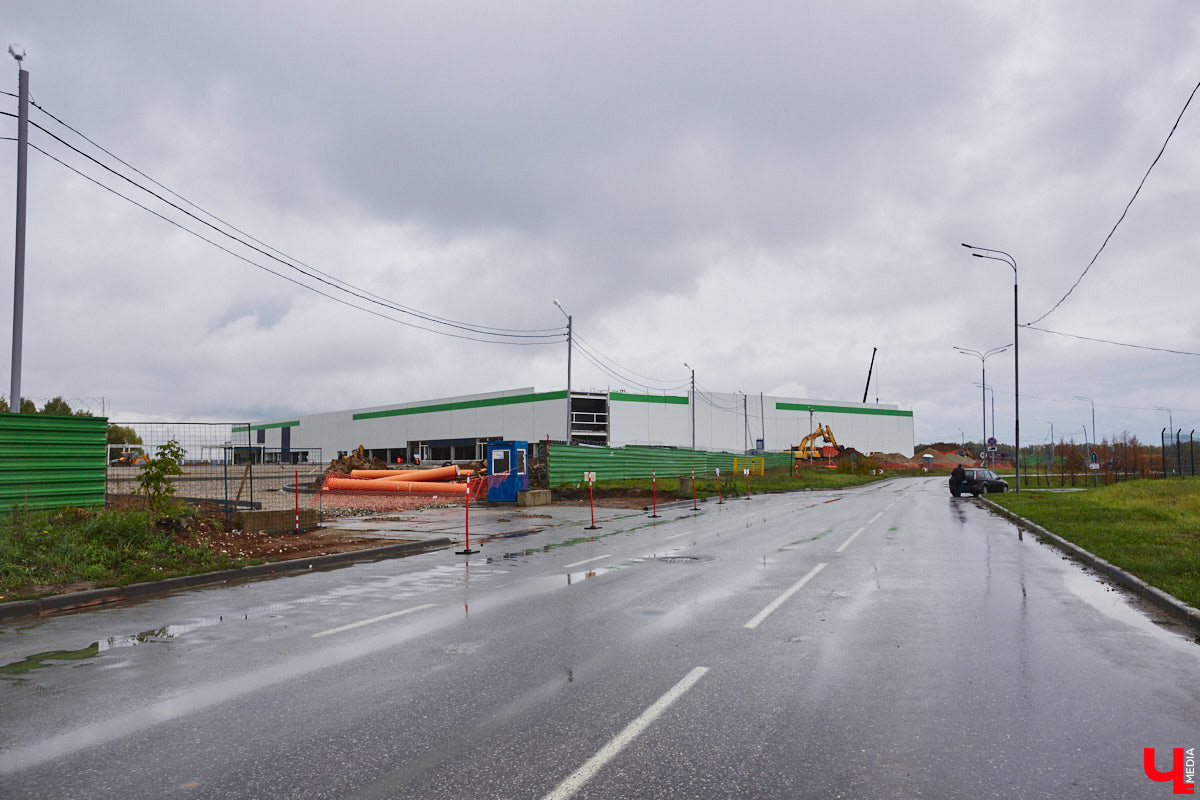 Если вы соскучились по одежде популярных брендов fashion-группы Inditex, тогда эта новость для вас! Zara, Bershka, Pull&Bear и Stradivarius могут снова открыться в России. Соответственно и в нашем городе. А что будет с сетью IKEA? Сумеем ли мы в ближайшее время сделать онлайн-заказ?