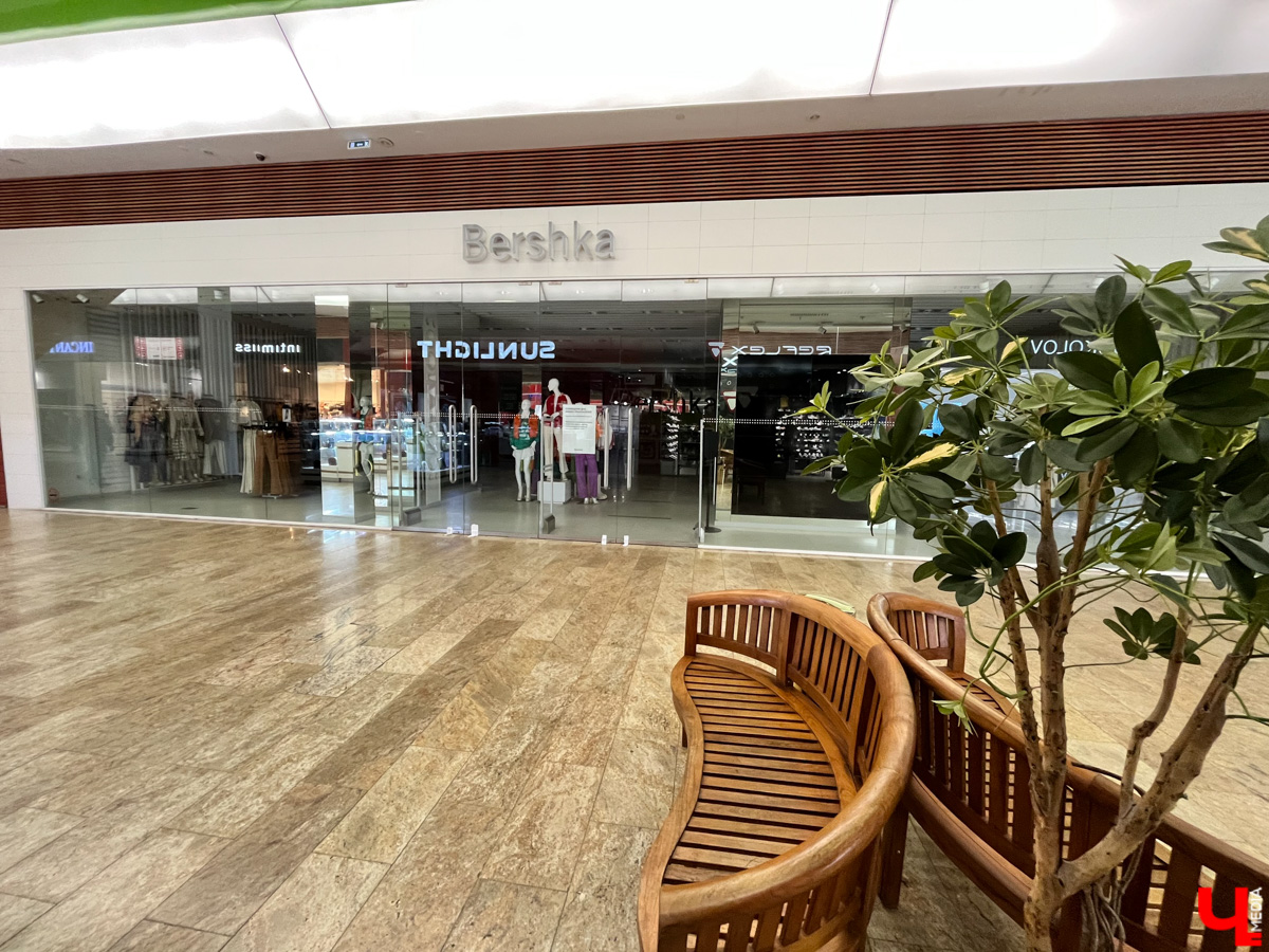 Если вы соскучились по одежде популярных брендов fashion-группы Inditex, тогда эта новость для вас! Zara, Bershka, Pull&Bear и Stradivarius могут снова открыться в России. Соответственно и в нашем городе. А что будет с сетью IKEA? Сумеем ли мы в ближайшее время сделать онлайн-заказ?