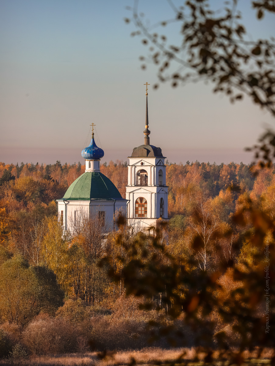 Любой фотограф на вопрос «Что такое осень?» ответит, в первую очередь, что это возможность сделать прекрасные кадры. Например, так считает Кирилл Новиков, который предоставил нам огромное количество невероятно живописных снимков региона, раскрашенного золотыми красками.