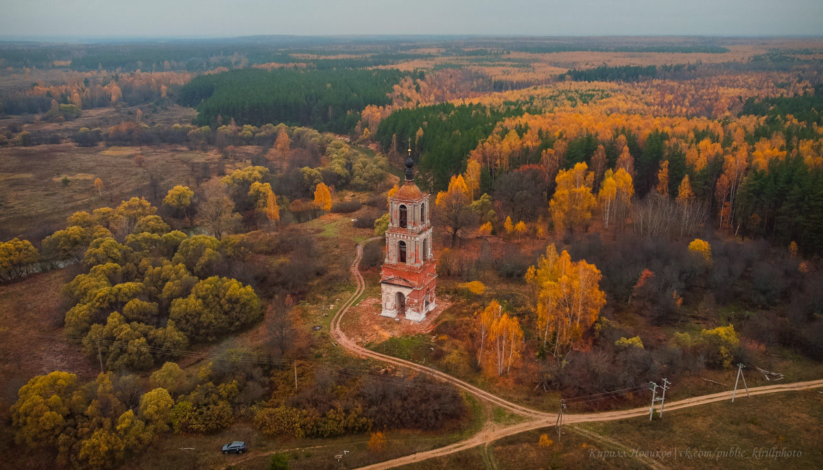 Любой фотограф на вопрос «Что такое осень?» ответит, в первую очередь, что это возможность сделать прекрасные кадры. Например, так считает Кирилл Новиков, который предоставил нам огромное количество невероятно живописных снимков региона, раскрашенного золотыми красками.