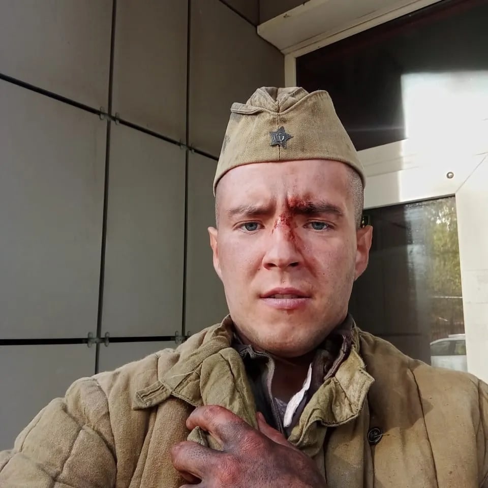 Съемки мини-сериала «Птица счастья» подошли к концу. Большую часть сцен отсняли в Суздале. В кадр попали Княжеский корпус Пушкарской слободы и Торговые ряды. Последней локацией стали окрестности деревни Погребищи Судогодского района. Участие в массовке и эпизодах приняли многие жители Владимирской области. Некоторые из них поделились впечатлениями о съемках.