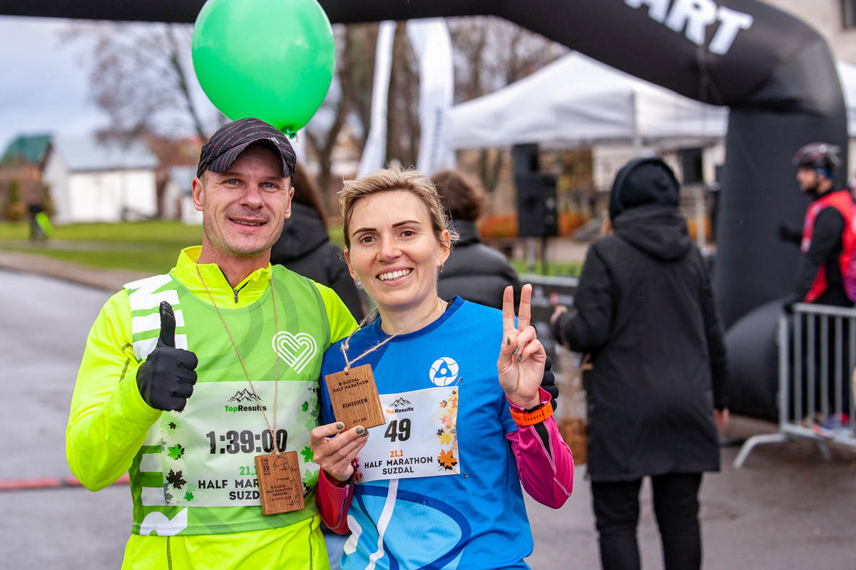 «Королева спорта» – легкая атлетика собрала в Суздале сильнейших спортсменов из разных регионов России. В минувшие выходные там прошел традиционный полумарафон. Участники соревновались на дистанциях 3 км, 10,5 км и 21,1 км.