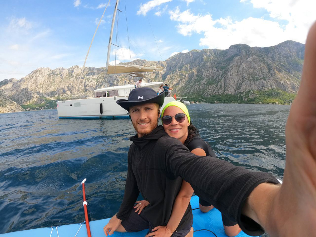 Плавание в компании дельфинов под огромной луной, шикарные восходы и закаты и даже извержение вулкана, которое можно наблюдать прямо с воды! О своих удивительных приключениях яхтенный капитан Наталья Шульга из Владимира поведала нашему изданию.