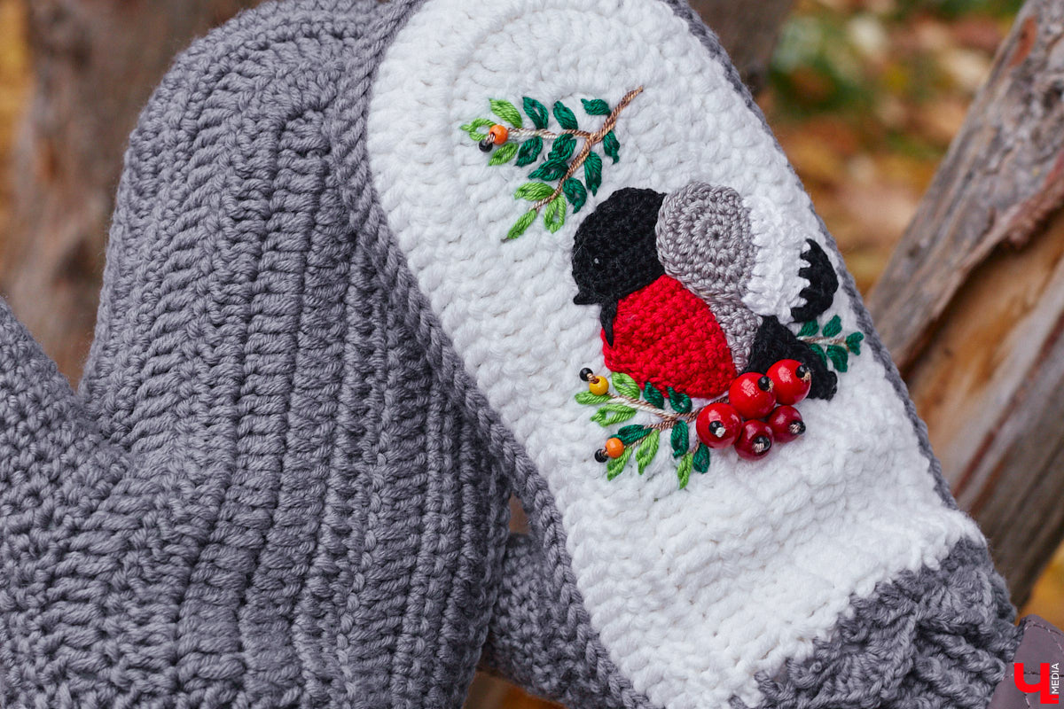 Могут ли варежки стать главным акцентом любого модного образа? Да! Доказано талантливой жительницей Владимира. Елена Королева – новая героиня рубрики «Свой стиль» – готова согреть вас своими работами в этот прохладный ноябрь.