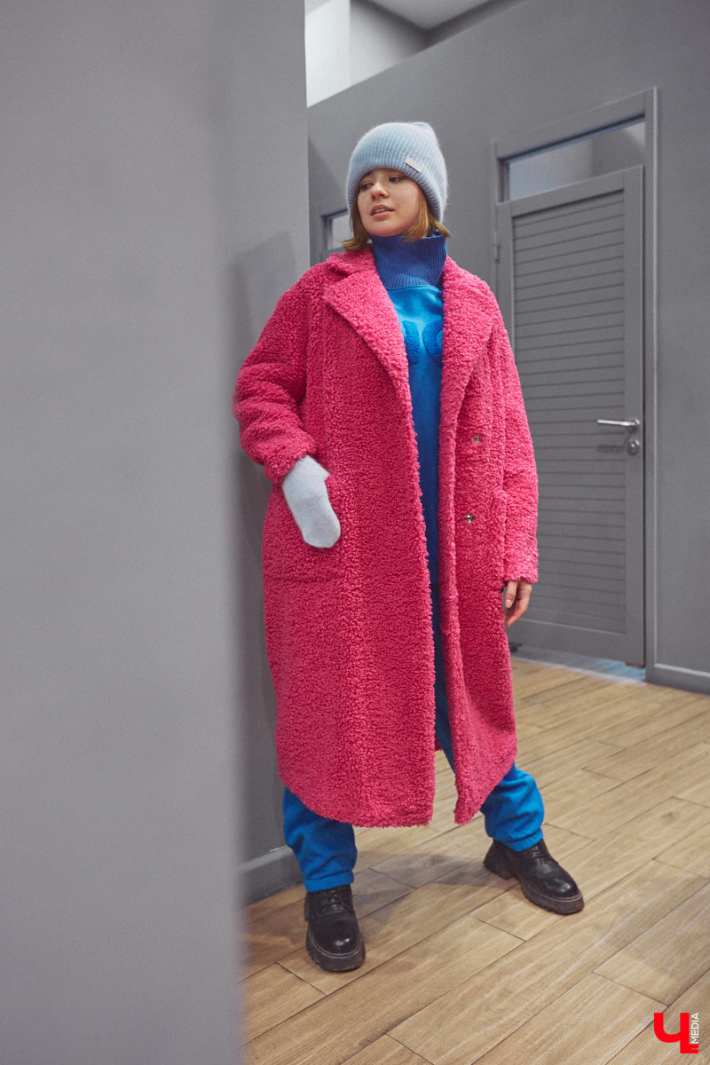 Приставка «эко» очень актуальна в фэшн-индустрии. Искусственный мех уже давно сместил с подиума натуральный, и в топе «альтернативные» шубы. Какие они бывают и с чем их носить, «Ключ-Медиа» рассказал владимирский стилист.