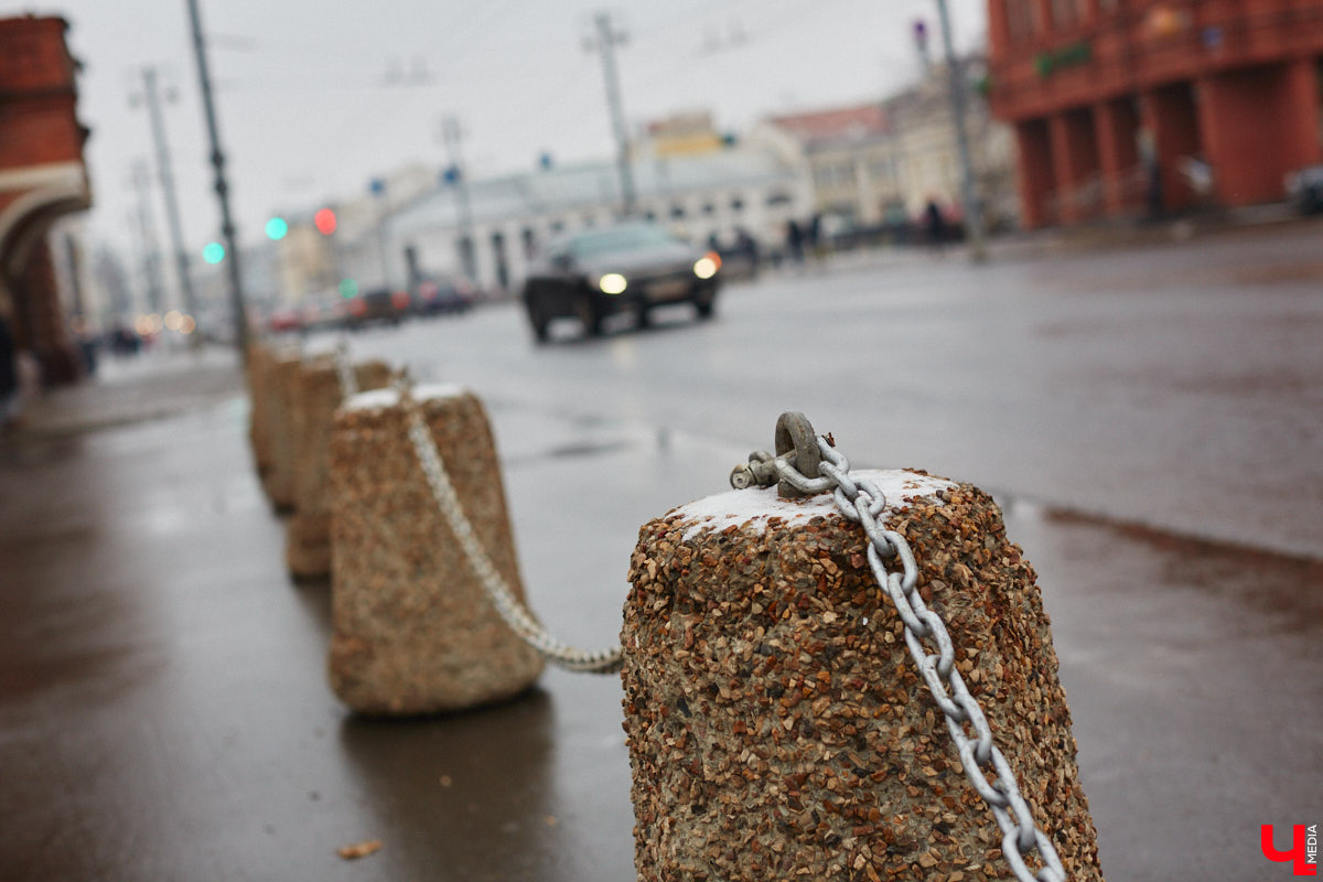 Сменить «обувку» или подождать еще немного? Этим вопросом сейчас задается каждый автомобилист. «Ключ-Медиа» обратился за советом к опытному инструктору по вождению Максиму Жилину.