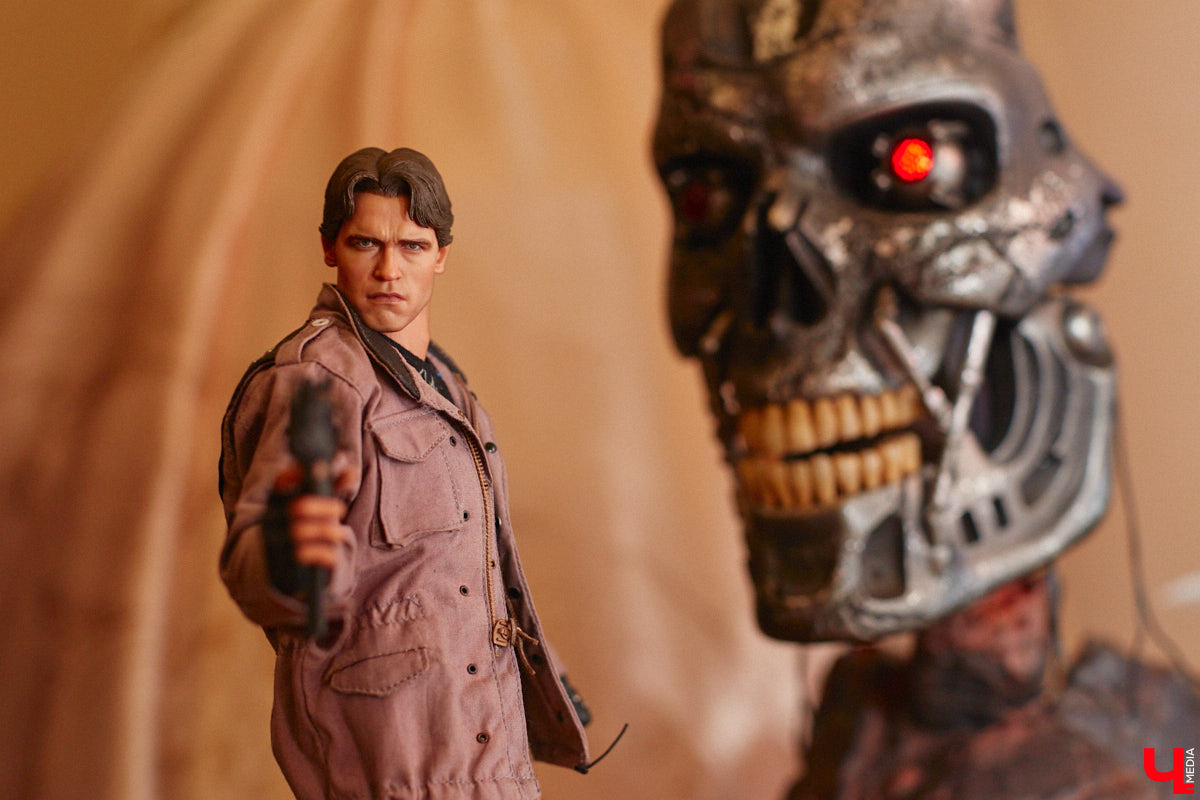 В минувшие выходные во Владимире состоялся второй камерный фестиваль «КуклУникум». На нем собрались не только местные коллекционеры, но и мастера со всего региона. «Ключ-Медиа» прошелся по «Княжеским палатам» и поближе рассмотрел большую часть авторских кукол. 