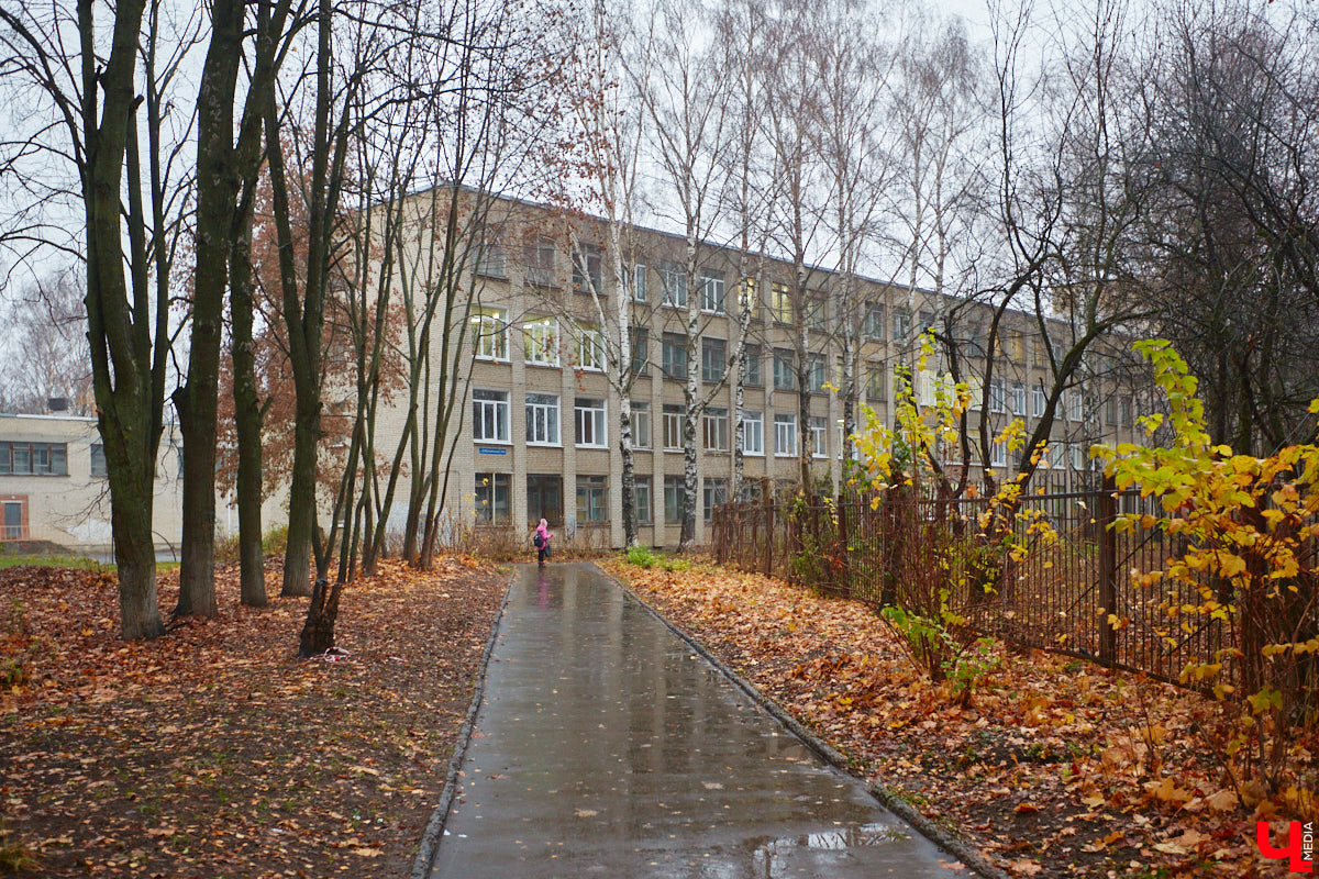 14 ноября 1788 года во Владимире родился Михаил Петрович Лазарев. Русский флотоводец и мореплаватель, он навсегда вписал свое имя в мировую историю как один из первооткрывателей Антарктиды. В день его рождения давайте прогуляемся по областной столице и посмотрим, как здесь чтут память о выдающемся земляке.