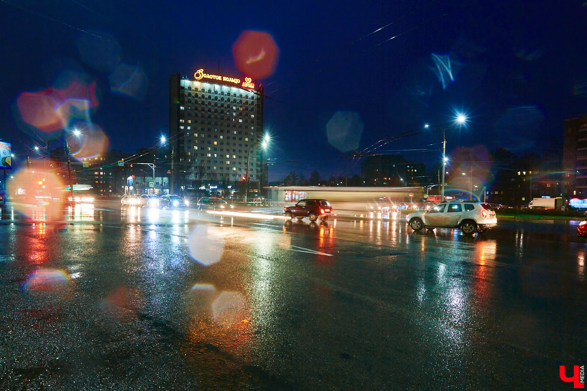 14 ноября 1788 года во Владимире родился Михаил Петрович Лазарев. Русский флотоводец и мореплаватель, он навсегда вписал свое имя в мировую историю как один из первооткрывателей Антарктиды. В день его рождения давайте прогуляемся по областной столице и посмотрим, как здесь чтут память о выдающемся земляке.