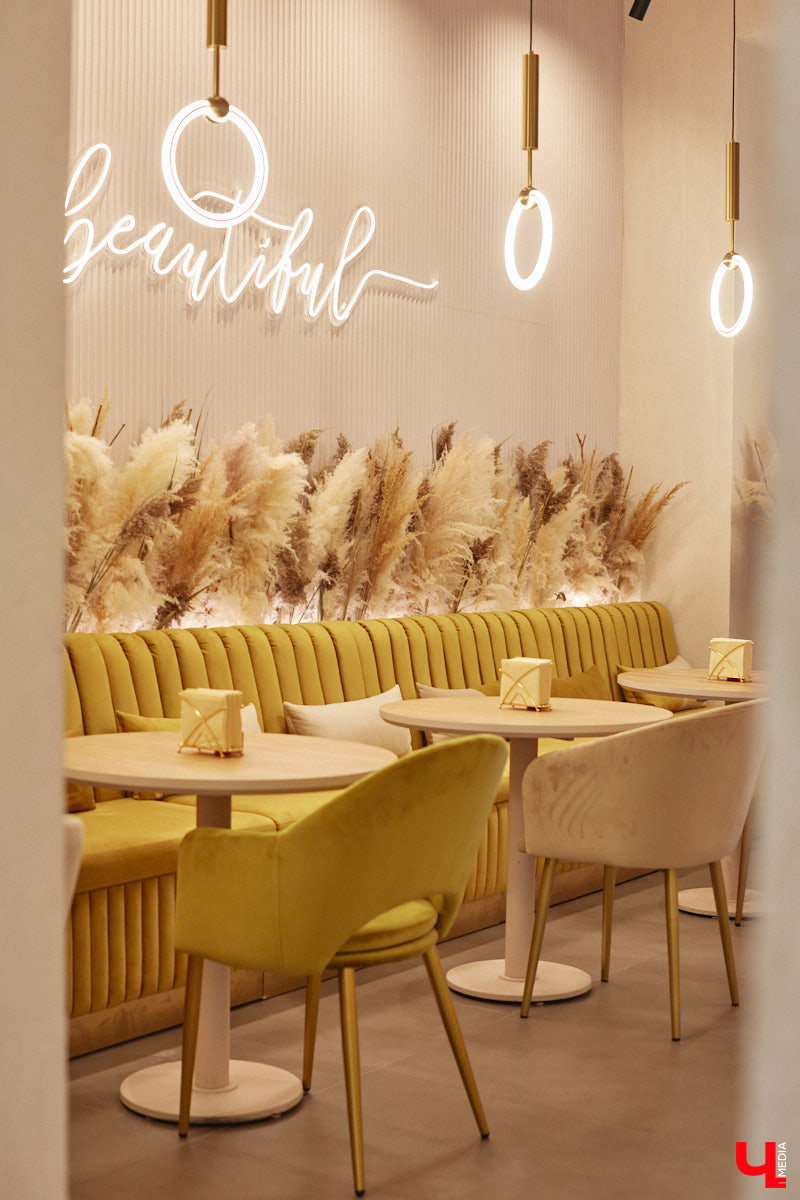 В здании Торговых рядов на Большой Московской, 19а открылось новое местечко, где можно попробовать на вкус классическую итальянскую кухню. Этим чудесным уголком Средиземноморья в центре Владимира стал ресторан Avanti pasta bar. И мы уже там побывали!