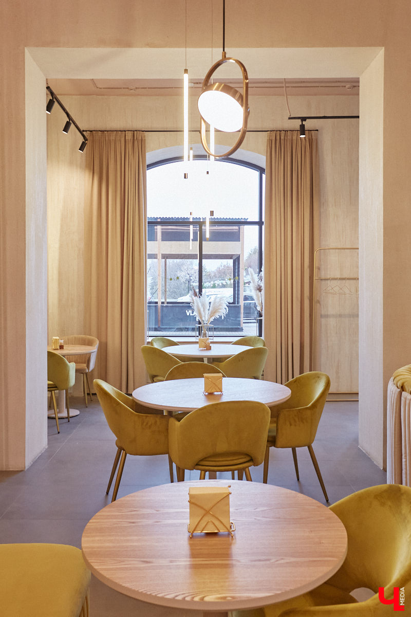 В здании Торговых рядов на Большой Московской, 19а открылось новое местечко, где можно попробовать на вкус классическую итальянскую кухню. Этим чудесным уголком Средиземноморья в центре Владимира стал ресторан Avanti pasta bar. И мы уже там побывали!