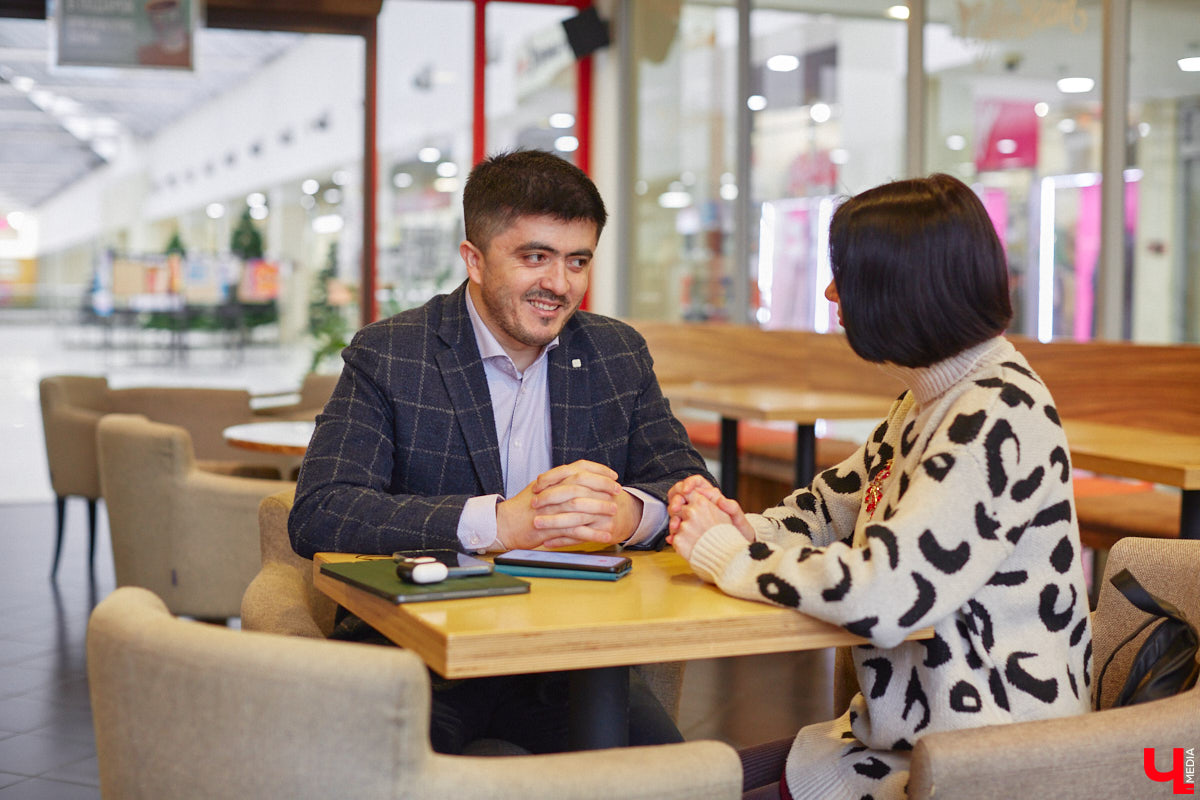 Стоматолог-ортопед Джовид Зарипов из тех врачей, для кого спокойствие и благополучие пациентов важнее всего! А потому он был признан лучшим врачом-стоматологом во Владимирской области по версии сайта «ПроДокторов», а затем получил гран-при и на всероссийском конкурсе того же портала.