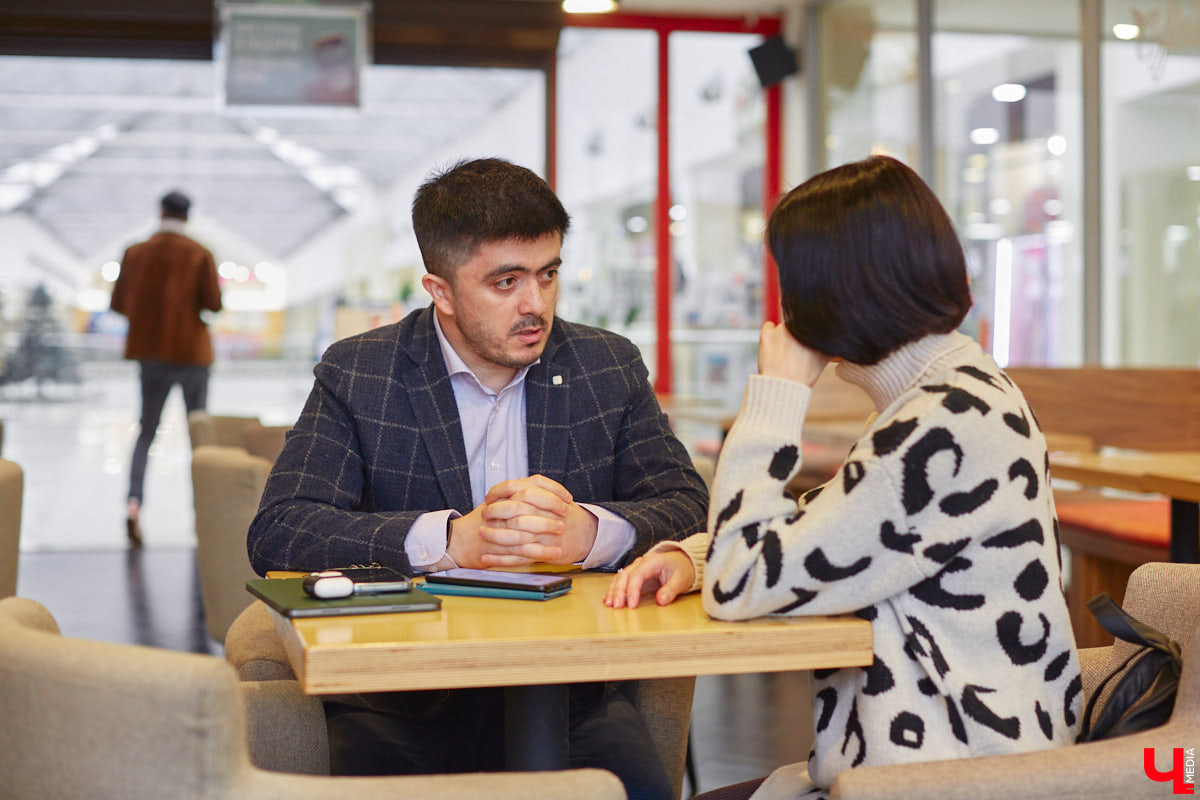 Стоматолог-ортопед Джовид Зарипов из тех врачей, для кого спокойствие и благополучие пациентов важнее всего! А потому он был признан лучшим врачом-стоматологом во Владимирской области по версии сайта «ПроДокторов», а затем получил гран-при и на всероссийском конкурсе того же портала.