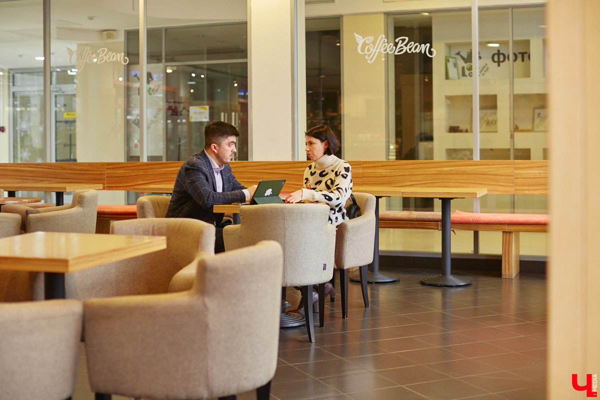 Стоматолог-ортопед Джовид Зарипов из тех врачей, для кого спокойствие и благополучие пациентов важнее всего! А потому он был признан лучшим врачом-стоматологом во Владимирской области по версии сайта «ПроДокторов», а затем получил гран-при и на всероссийском конкурсе того же портала.