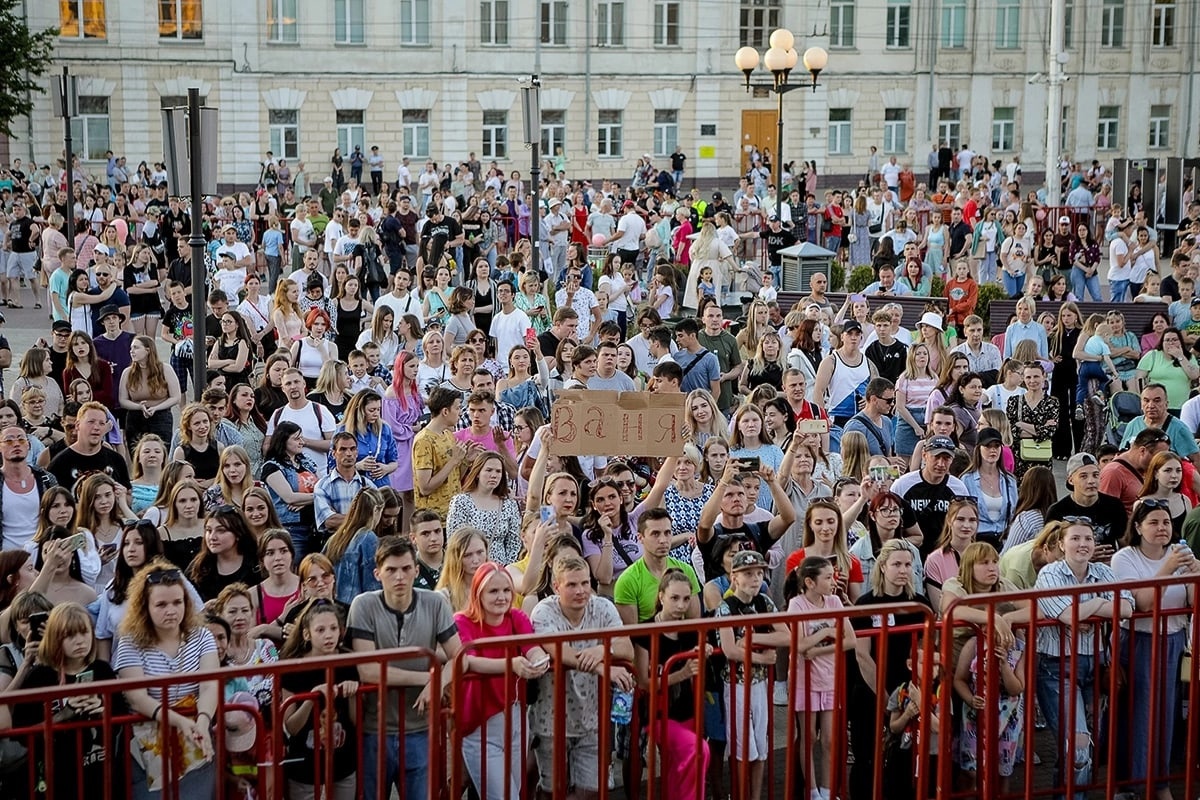 На владимирских афишах все чаще мелькает словосочетание «Иван-Чай». Из названия кажется, что это русская народная заводная хороводная группа. Но на деле все намного интереснее.