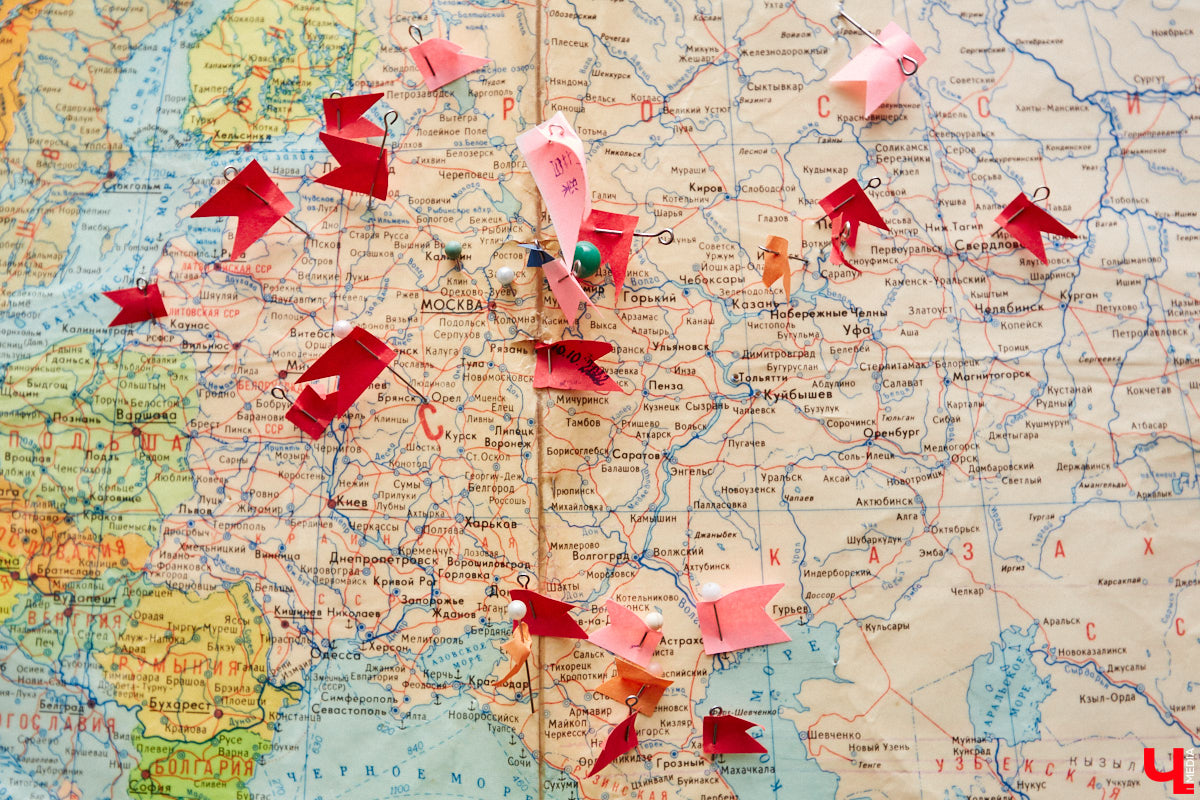 В Музее советского детства, расположенном в Центральном городском парке, появилась ретроквартира, куда жителей Владимира теперь приглашают на экскурсию в прошлое. «Ключ-Медиа» одним из первых оценил новую экспозицию. Если ножками вы туда еще не дошли, то обязательно посмотрите наш фоторепортаж.