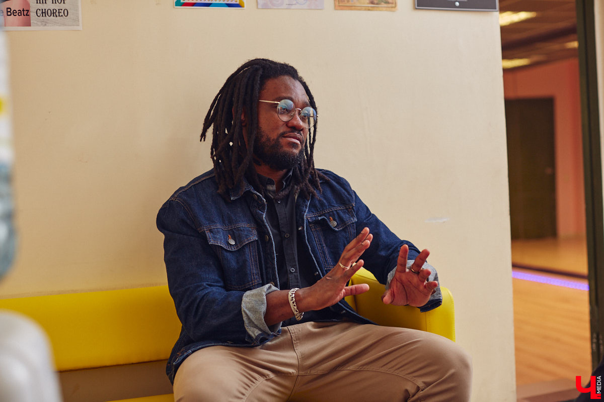 Психологи твердят: выйдите из зоны комфорта, чтобы найти нового себя. Наш сегодняшний герой не просто последовал этому совету – он шагнул далеко за его пределы. Взял и переехал к нам из Африки. И не зря, как оказалось! О своих приключениях смелый иностранец поведал «Ключ-Медиа».