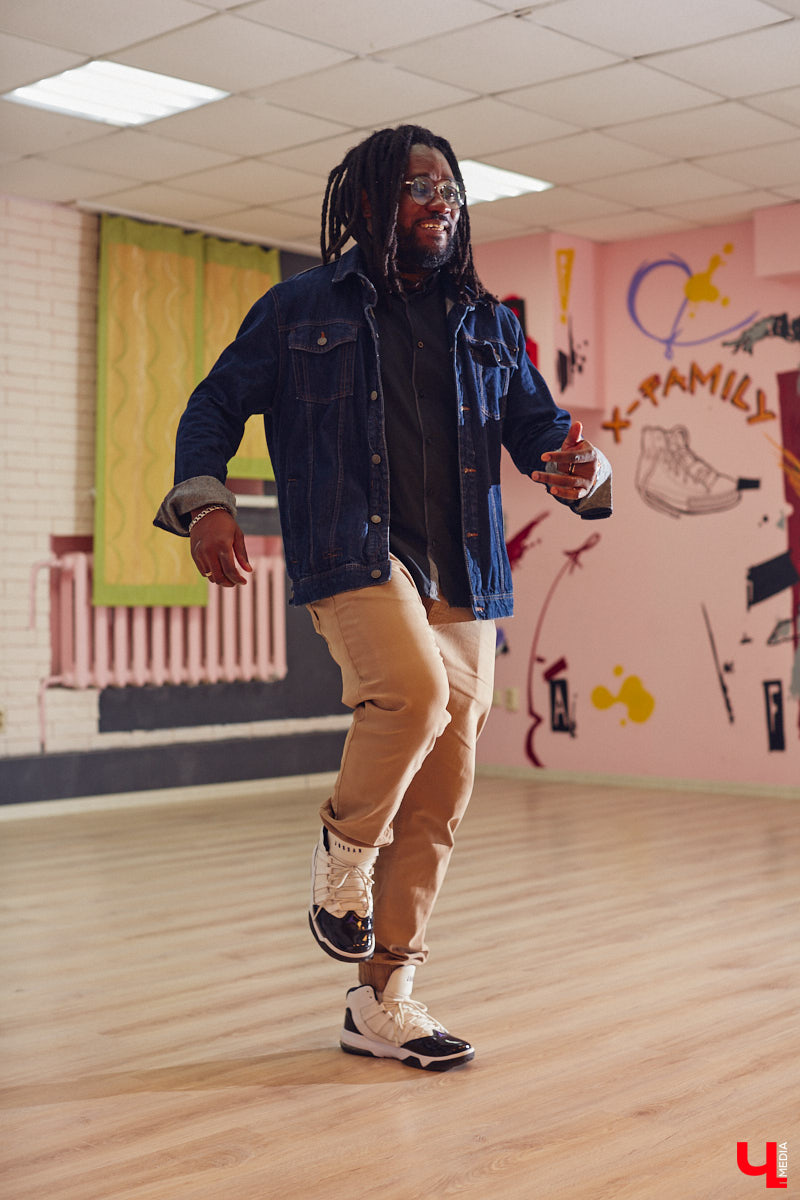 Психологи твердят: выйдите из зоны комфорта, чтобы найти нового себя. Наш сегодняшний герой не просто последовал этому совету – он шагнул далеко за его пределы. Взял и переехал к нам из Африки. И не зря, как оказалось! О своих приключениях смелый иностранец поведал «Ключ-Медиа».