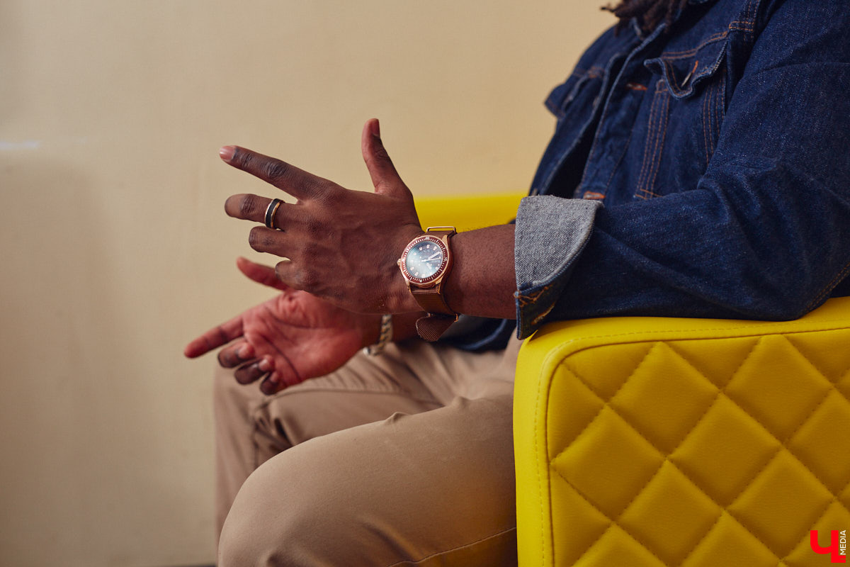 Психологи твердят: выйдите из зоны комфорта, чтобы найти нового себя. Наш сегодняшний герой не просто последовал этому совету – он шагнул далеко за его пределы. Взял и переехал к нам из Африки. И не зря, как оказалось! О своих приключениях смелый иностранец поведал «Ключ-Медиа».