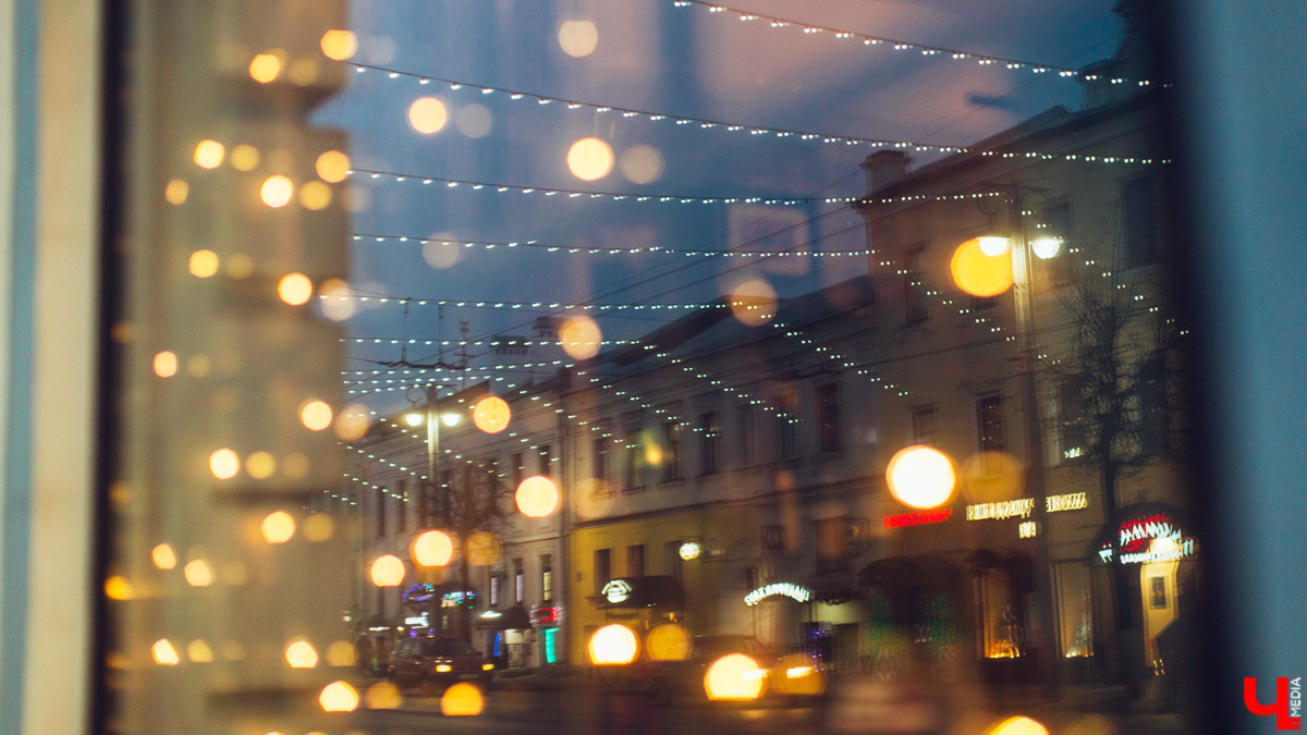 Проект «Новогодний автобус» — инициатива исключительно добровольная и строго позитивная! Хотите перемещаться по городу в сказочном транспорте? Читайте внимательно и узнаете, как помочь местным организаторам осуществить эту идею.