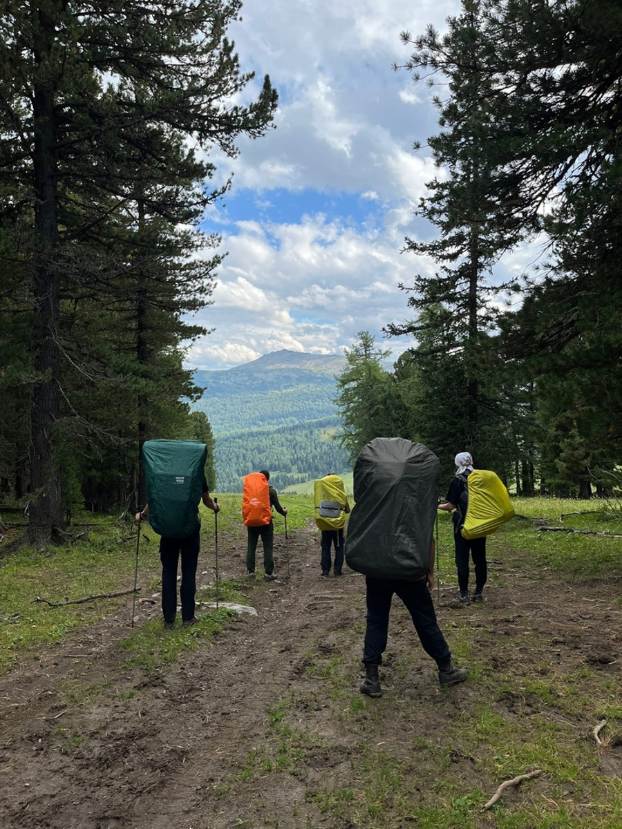 Любимую женщину нужно иногда приятно удивлять. И порой над этой задачей мужчинам приходится изрядно поломать голову. Владимирец Евгений Новиков в попытке прослыть оригинальным смог сделать предложение девушке лишь со второго захода и совсем не там, где планировал изначально.
