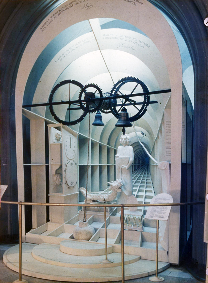 28 ноября 1893 года на Студеной горе во Владимире был торжественно освящен храм Архангела Михаила. По своему виду и наполнению это одна из самых нетрадиционных владимирских церквей. Давайте разберемся, что же в ней такого уникального.