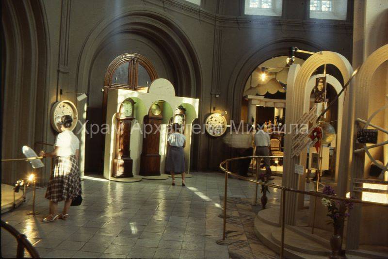 28 ноября 1893 года на Студеной горе во Владимире был торжественно освящен храм Архангела Михаила. По своему виду и наполнению это одна из самых нетрадиционных владимирских церквей. Давайте разберемся, что же в ней такого уникального.