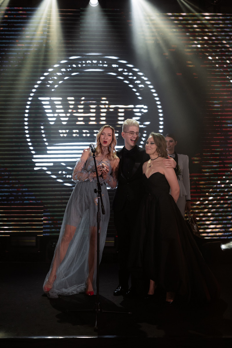 Дарья Мартынова давно занимается созданием концепций различных мероприятий, в том числе свадебных торжеств. А в этом году её работа была удостоена итальянской премии WHITE Wedding в номинации «Лучший свадебный режиссёр».