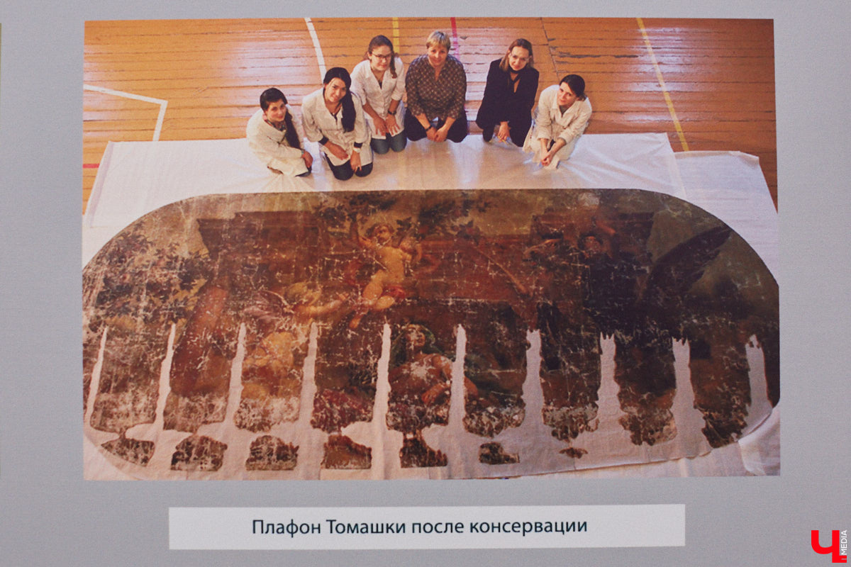 Что испытывает художник, работая с полотнами великих авторов? Как «придумывает» отсутствующие на них фрагменты? Зачем учит химию с биологией? «Ключ-Медиа» собрал 10 шедевральных инсайдов о реставрации от владимирского художника-реставратора Светланы Красулиной, труды которой до 11 декабря можно увидеть в стенах Центра ИЗО.