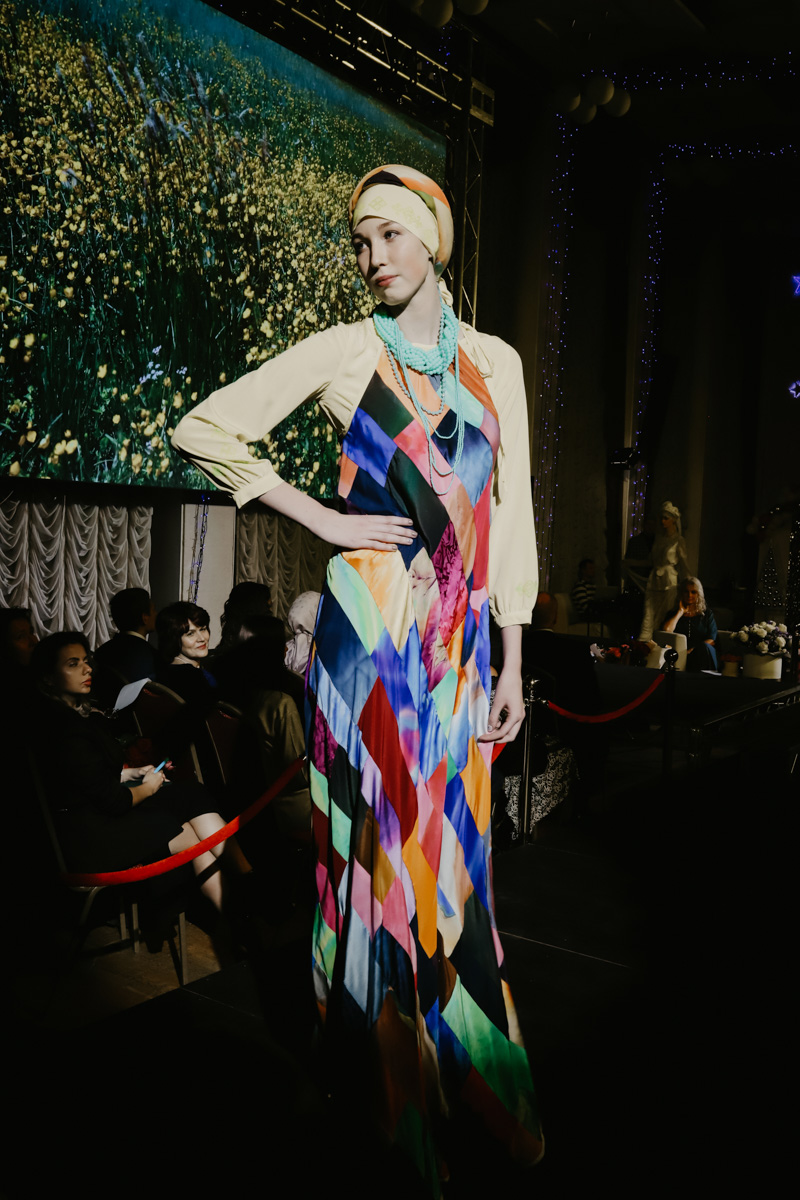 Во Владимире прогремело масштабное событие из индустрии моды и красоты! На фэшн-шоу собралось немало именитых дизайнеров, выступивших со своими коллекциями одежды, а известный модельный скаут Алексей Васильев провёл кастинг среди местных красавиц. Как это было – смотрите в нашем фоторепортаже.