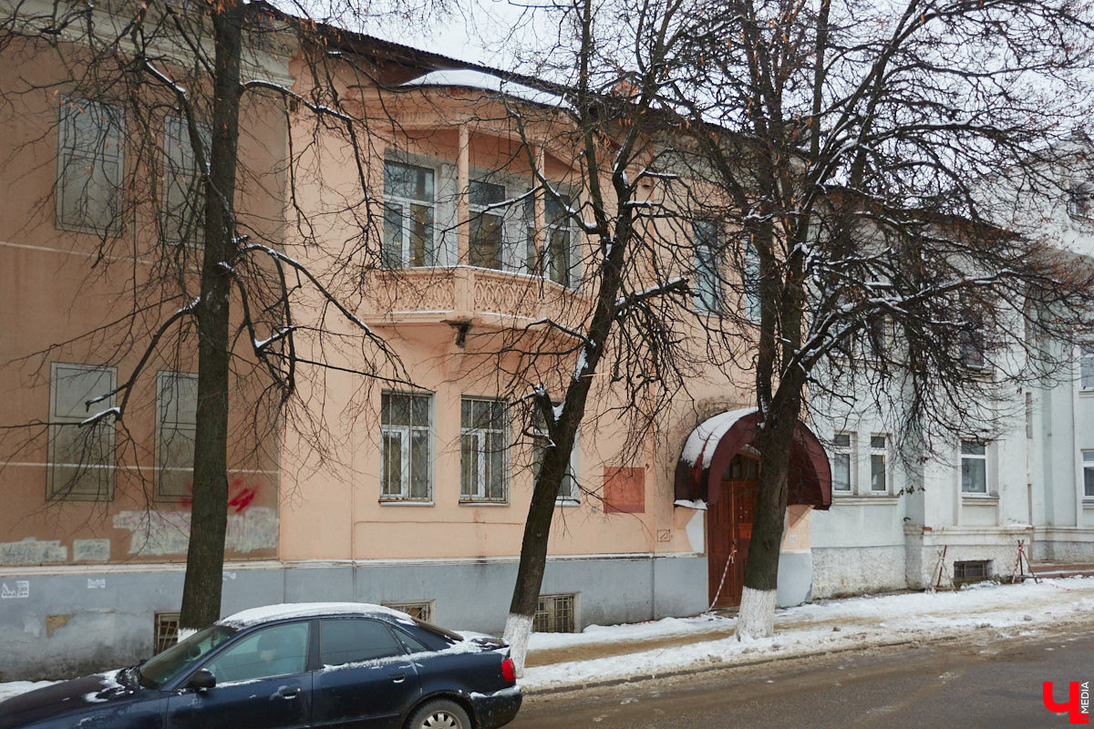 Реставрация культурных объектов — штука сложная и не всегда осуществимая. Но верим в лучшее! Этой осенью сразу несколько архитектурных памятников 33-го региона пополнили список «выживших». Что это за локации, где они находятся? Рассказываем в материале.