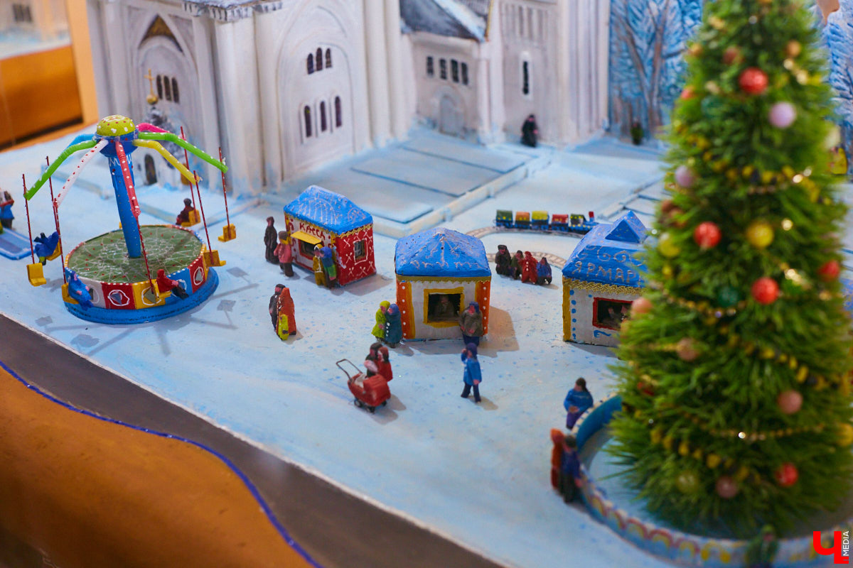 До Нового года рукой подать. Улицы Владимира уже успели украсить к празднику. Да и сами жители города не отстают. В окнах горят огоньки, а в домах и квартирах наряжают елки. Вот только не все они привычного вида. Самые необычные попали в наш сегодняшний обзор.