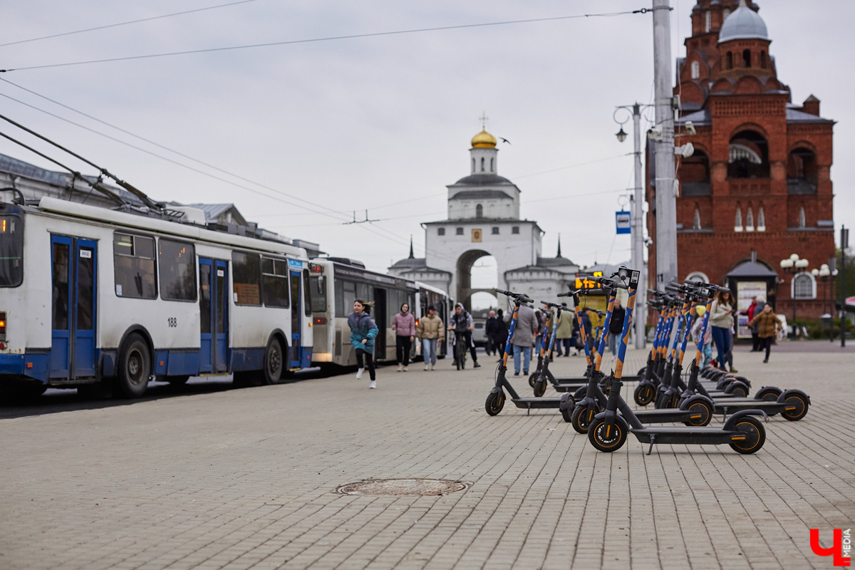 Активисты сообщества «Владимир будущего» решили вновь подвести итоги. Да не простые, а урбанистические! Как-никак, до Нового года осталось всего ничего: менее трех недель.