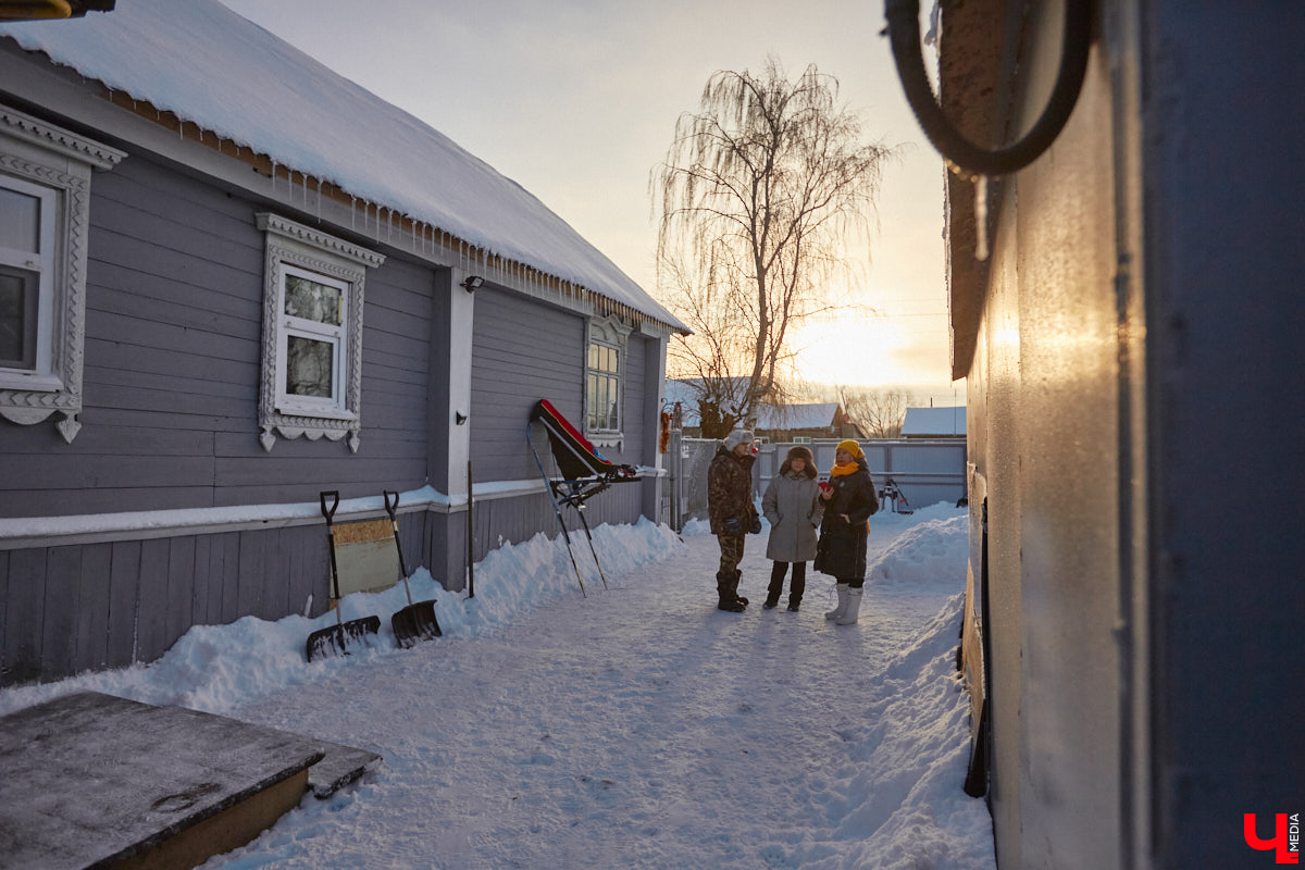 Неподалеку от Владимира есть уникальный питомник хаски. Собаки этой породы готовы подарить любовь даже незнакомому человеку. Тепло от четвероногих друзей передается, кажется, даже через фотографии. Смотрим и заряжаемся отличным настроением!