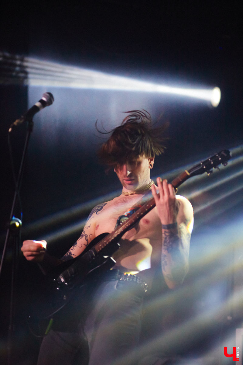 У хорошего начала должно быть не менее достойное продолжение. Если говорить о фестивале-конкурсе «ВладРок’2022», то второй отборочный тур даже в чем-то превзошел первый концертный день. Как мы и обещали, «Ключ-Медиа» продолжает рассказ об этом нетривиальном для местной музыкальной тусовки событии.