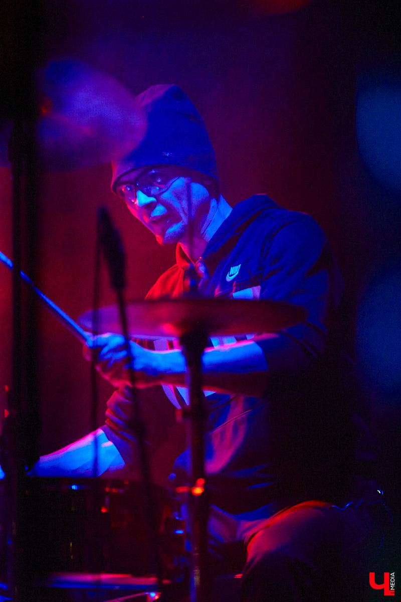 У хорошего начала должно быть не менее достойное продолжение. Если говорить о фестивале-конкурсе «ВладРок’2022», то второй отборочный тур даже в чем-то превзошел первый концертный день. Как мы и обещали, «Ключ-Медиа» продолжает рассказ об этом нетривиальном для местной музыкальной тусовки событии.