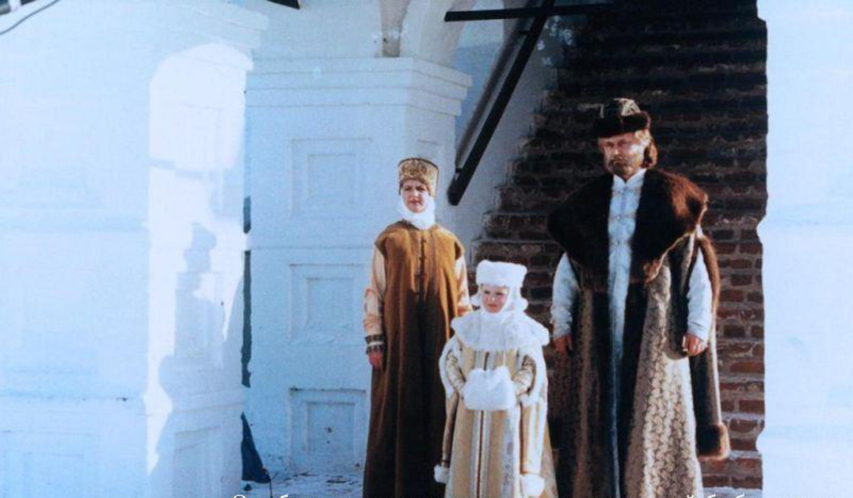 Давайте хотя бы на один день забудем про предпраздничные хлопоты и посмотрим доброе, новогоднее кино. И обязательно отечественного производства, а еще лучше именно те фильмы, которые снимались в нашей области. Среди них есть и картины, и работы, незаслуженно забытые.