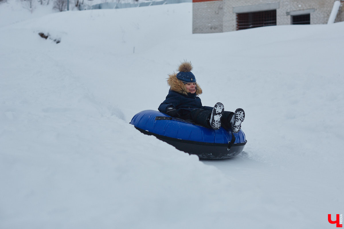 Пришло время планировать длинные новогодние каникулы. Отдыхать этой зимой будем девять дней, а значит, и попробовать можно многое. «Ключ-Медиа» собрал самые интересные способы оторваться на свежем воздухе.