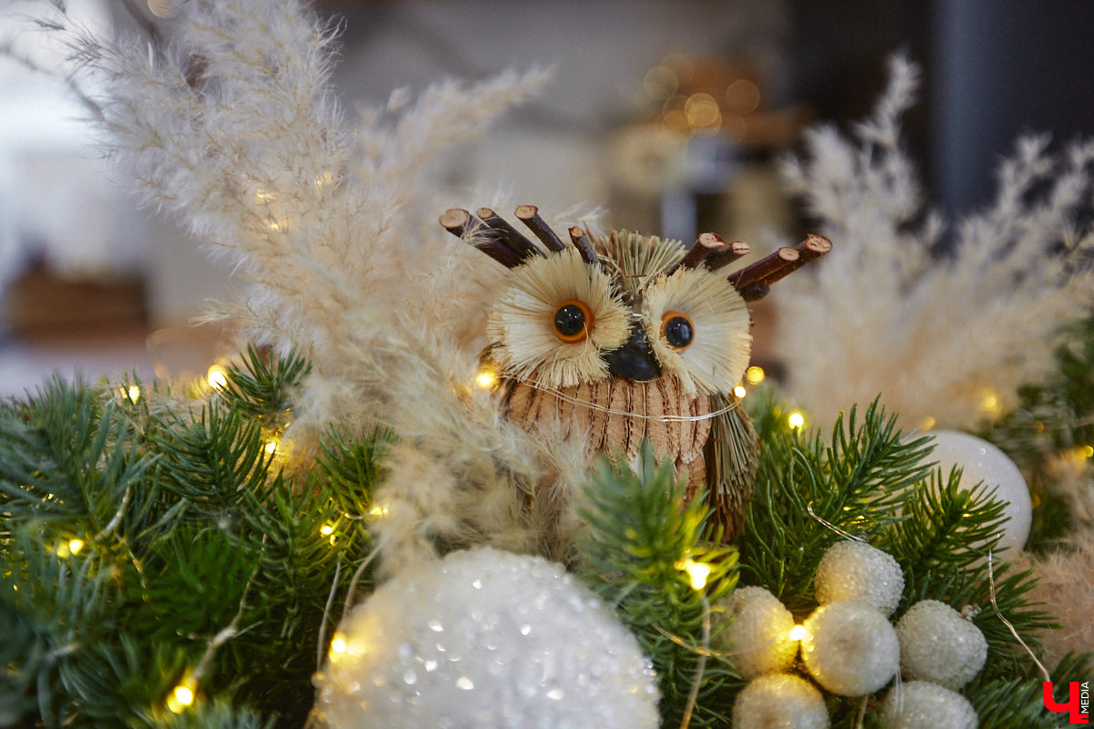 В конце 2020 года известная многим по социальным сетям блогер Ксения Богатова купила дом площадью 130 «квадратов» под Владимиром. А спустя пару лет мы заглянули к ней в гости, чтобы посмотреть, как она обустроилась на новом месте.