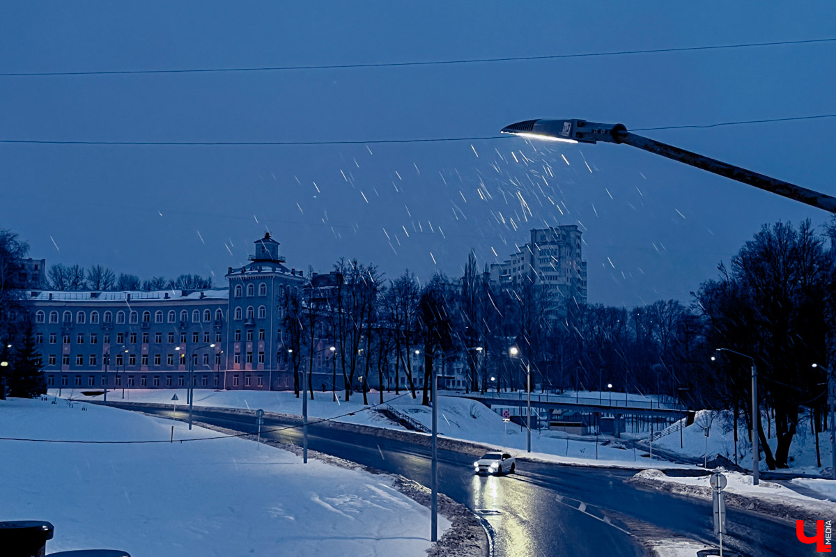 Какой будет погода в последнюю неделю 2022 года? А в саму новогоднюю ночь? И что принесет нам январь: очередные снегопады, ледяные дожди, или он сможет удивить нас чем-нибудь новым? Вопросов слишком много, поэтому рассказываем обо всем по порядку.
