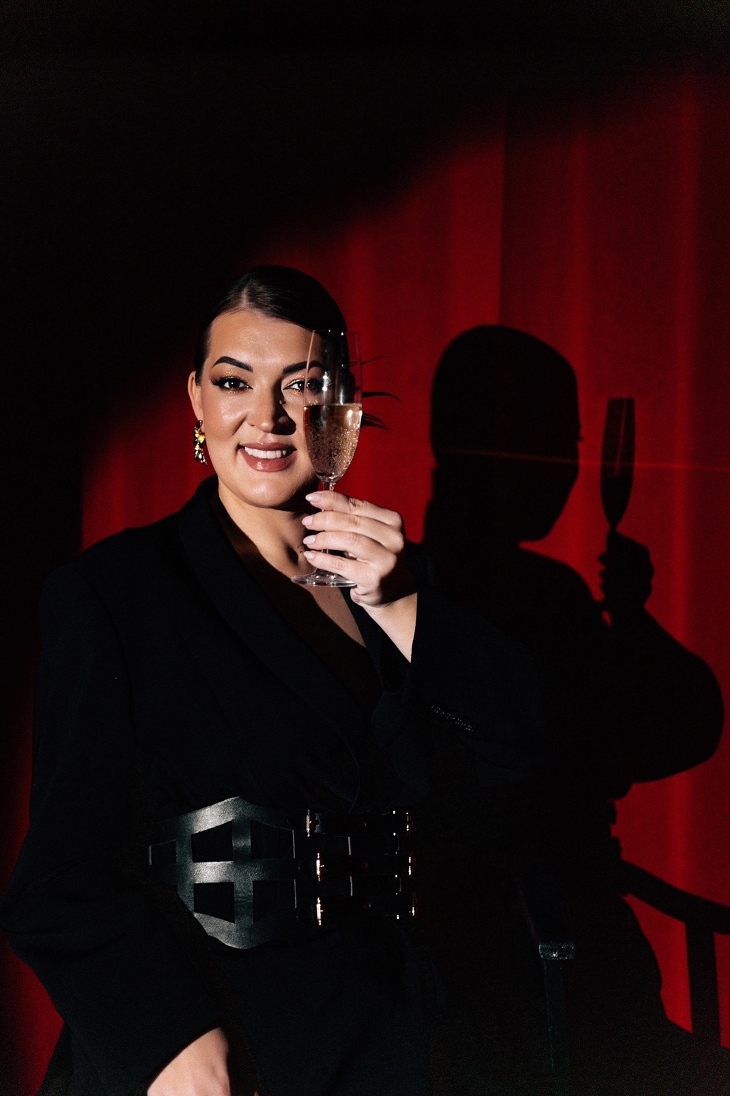 Юлия Краснова рассказала «Ключ-Медиа», как решилась открыть самый большой магазин цветов и декора в области, каково быть женщиной-руководителем, как создать крутую команду и какое отношение цветы имеют к Новому году.