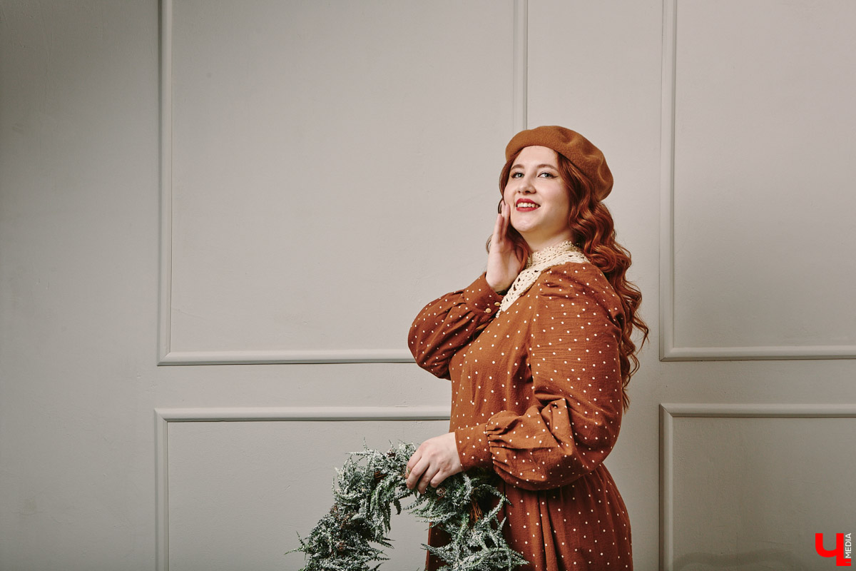 Новый год – время чудес. Так почему бы не воспользоваться этим и не переместиться на одну ночь в прошлое? Эпоху можете выбрать сами: 20-е, 50-е, 60-е годы. А вот с нарядом поможет креативный имиджмейкер из Владимира. Даешь праздник в стиле ретро!