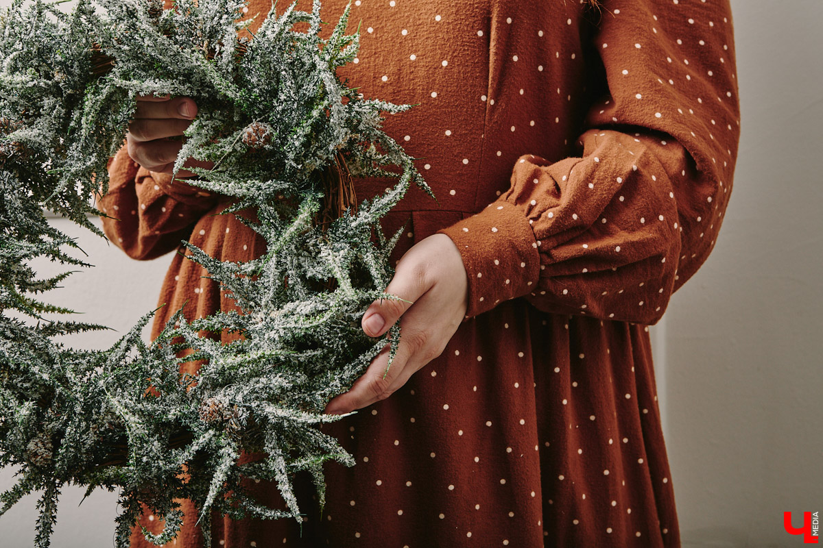 Новый год – время чудес. Так почему бы не воспользоваться этим и не переместиться на одну ночь в прошлое? Эпоху можете выбрать сами: 20-е, 50-е, 60-е годы. А вот с нарядом поможет креативный имиджмейкер из Владимира. Даешь праздник в стиле ретро!