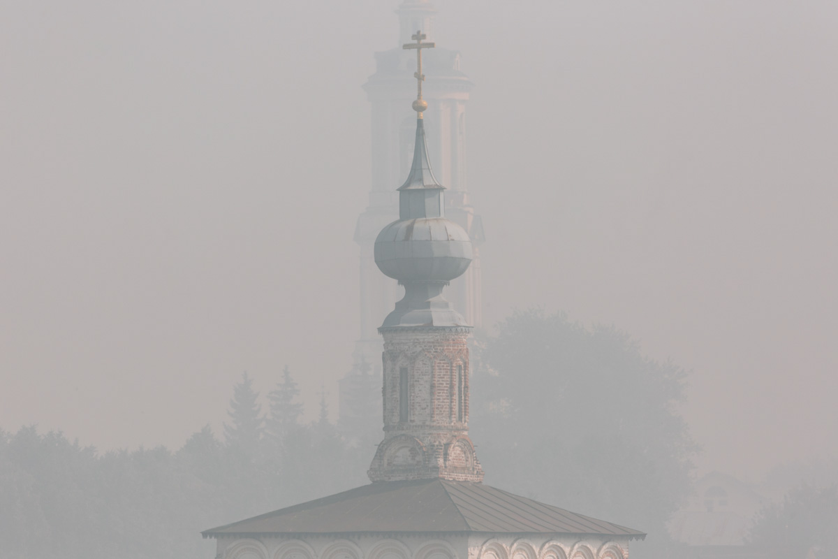 Вместо типичного прогноза погоды предлагаем сегодня подвести итоги 2022 года. В центре внимания самые редкие природные и оптические явления, а также много красивых фотографий, напоминающих о том, как это было.